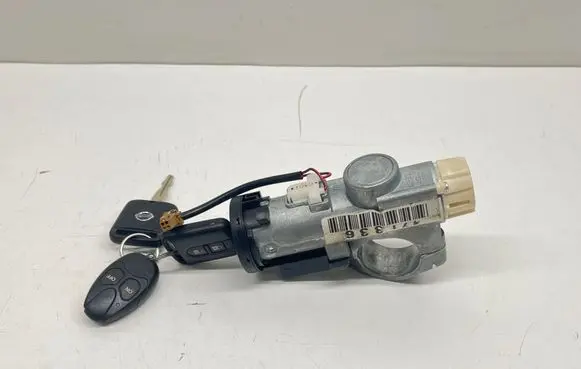 Nissan X-Trail T31 Ignition lock 216697757 A0315D045 92LP0232