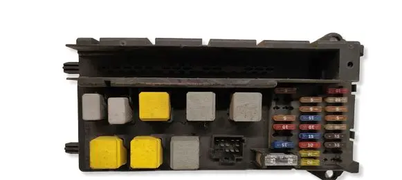 Mercedes-Benz Sprinter W906 Fuse module A9065450401