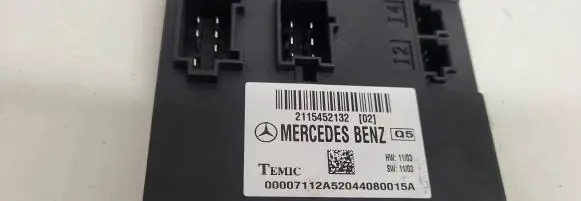 Mercedes-Benz E W211 Comfort/convenience module 2115452132
