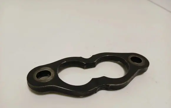 Audi A4 S4 B8 8K Fuel Injector clamp holder