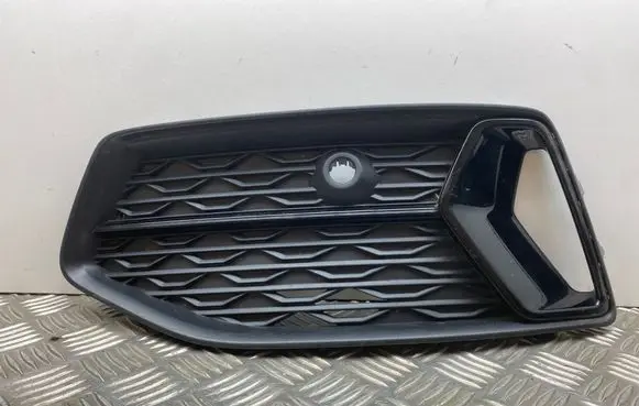 Audi A6 S6 C8 4K Front bumper lower grill 4K0807681D 4K0807647D