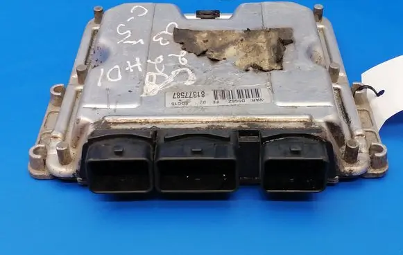 Peugeot 406 Engine control unit/module 0281010772 EDC15C207 9644199780
