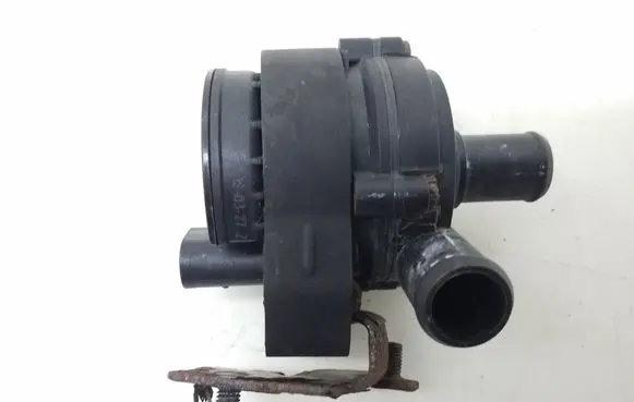 Mercedes-Benz CLS C219 Electric auxiliary coolant/water pump A2118350028