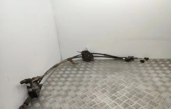 Honda FR-V Gear shift cable linkage