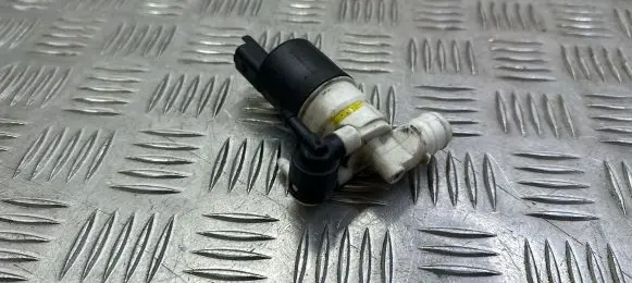 Renault Megane IV Windscreen/windshield washer pump