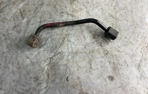 Mercedes-Benz Vito Viano W639 Fuel injector supply line/pipe 