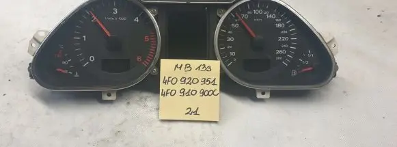 Audi A6 S6 C6 4F Speedometer (instrument cluster) 4F0920951