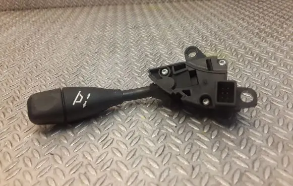 Mercedes-Benz C W203 Steering wheel adjustment handle/lever 0005453522 A0005453522