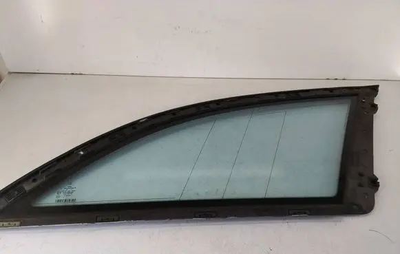 Mercedes-Benz E W211 Rear side window DOT18AS2M526 E000251