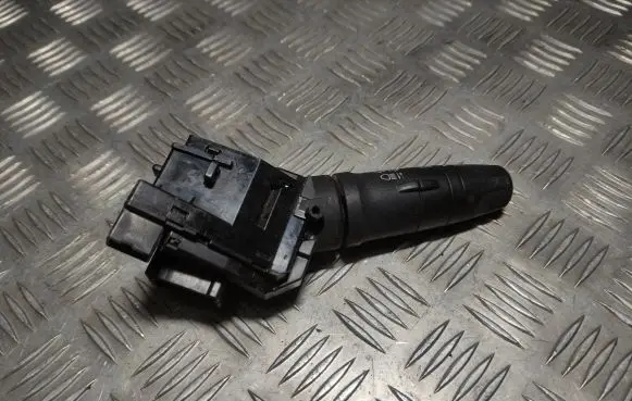 Nissan Almera N16 Indicator stalk 25540 AV600 4727