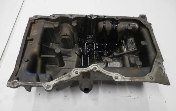Mazda MPV II LW Oil sump L32510401