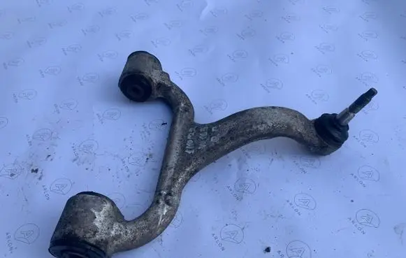 Mercedes-Benz ML W163 Front lower control arm/wishbone A1633330101
