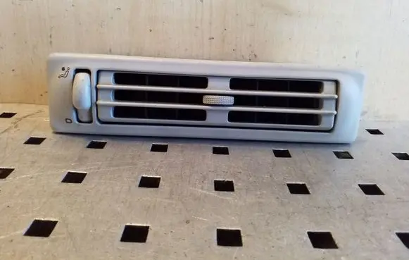 Volkswagen Multivan T4 Air vent grill in roof 703820953A