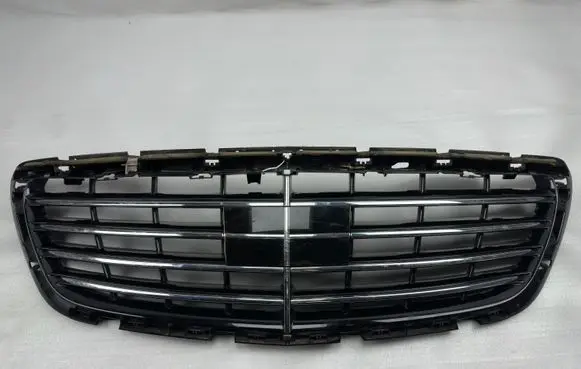 Mercedes-Benz S W222 Front bumper upper radiator grill A222880010683 A22288001