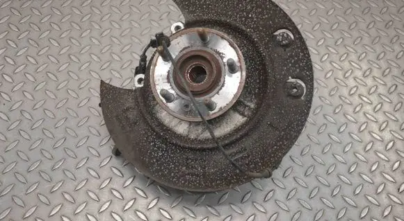 Tesla Model S Rear wheel hub