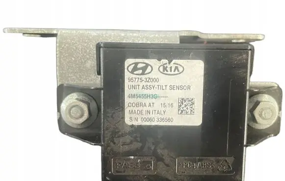 Hyundai i40 Yaw turn rate sensor 957753Z000