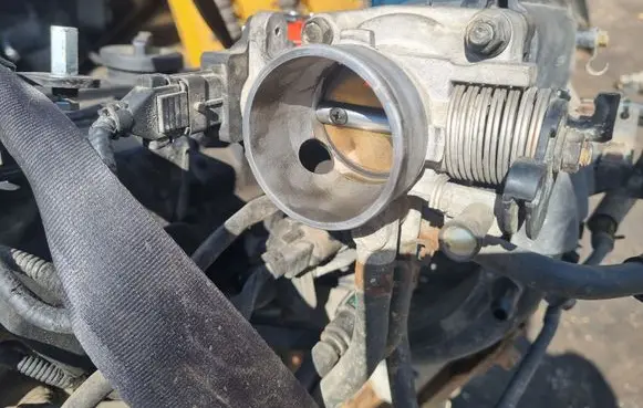 KIA Cerato Throttle valve
