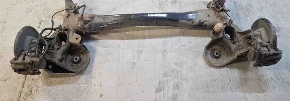 Peugeot 5008 II Rear axle beam 