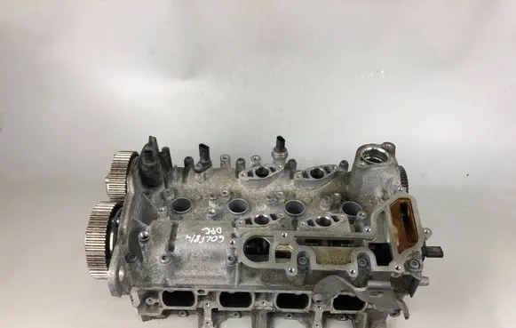 Volkswagen Golf VIII Engine head 04E103473DC