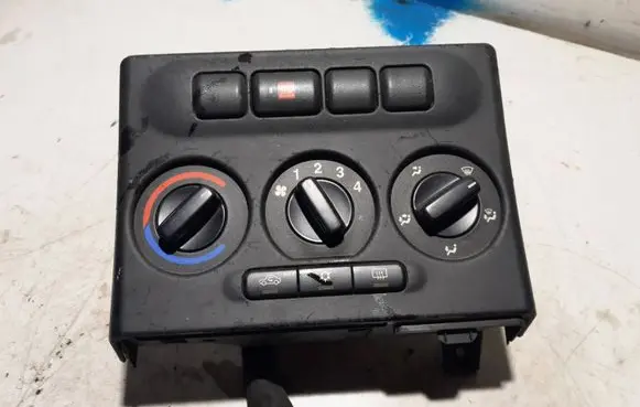 Opel Zafira A Climate control unit 90589777