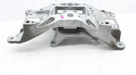 Audi A4 S4 B9 Gearbox mounting bracket 8W0399262AP