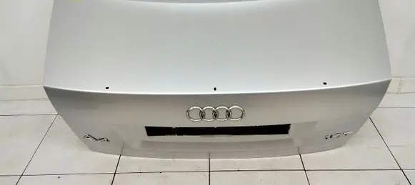 Audi A4 S4 B6 8E 8H Tailgate/trunk/boot lid 