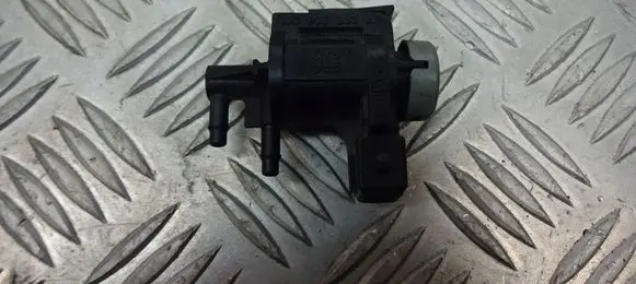 Audi A4 S4 B6 8E 8H Turbo solenoid valve 1J0906283A