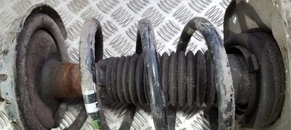 Citroen Dispatch II Front coil spring