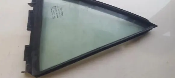 Toyota Auris 150 Rear vent window glass 6818802090 68188-02090