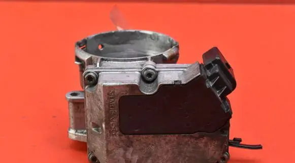 Skoda Octavia Mk2 (1Z) Throttle body valve 03C128063C