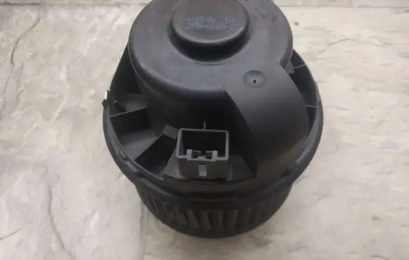 Ford Focus C-MAX Heater fan/blower 3M5H18456EC