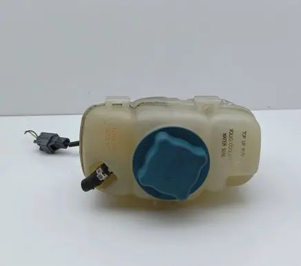 Volvo S60 Coolant expansion tank/reservoir 8683455 8683456