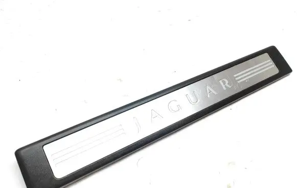 Jaguar XF X250 Front sill trim cover 8X2313201AF
