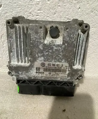 Volkswagen PASSAT B6 Engine control unit/module 03G906021AN 03G906021LR 0281013260