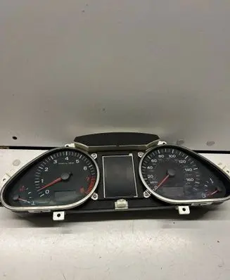 Audi A6 S6 C6 4F Speedometer (instrument cluster) 4F0920983