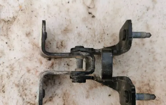 Mercedes-Benz B W246 W242 Loading door upper hinge A1767402800