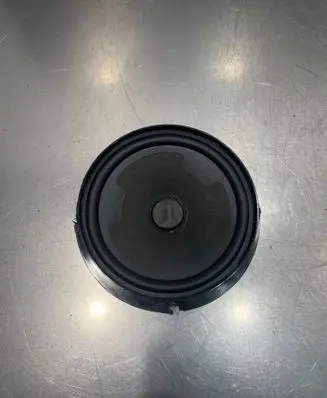 Volkswagen PASSAT B8 Rear door speaker 3G0035453
