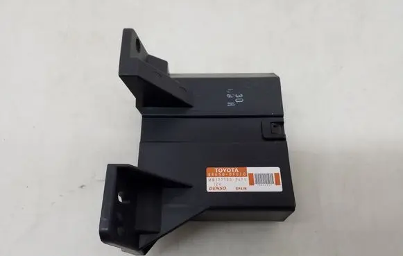 Toyota Corolla Verso AR10 Air conditioning/heating control unit 886500F030