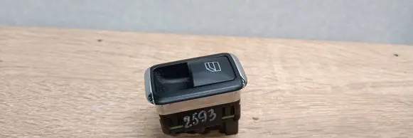 Mercedes-Benz C W203 Electric window control switch A2048700451