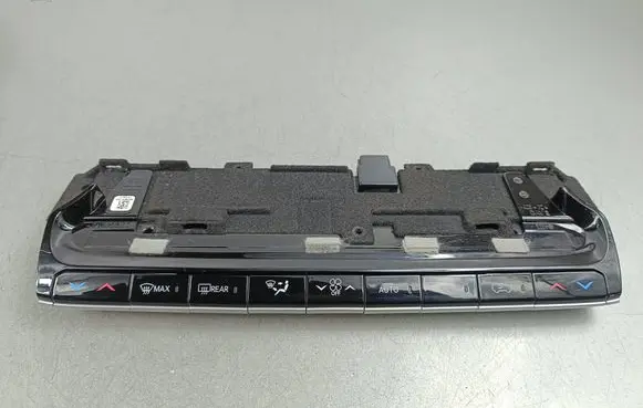 Jeep Grand Wagoneer Climate control unit P68423822AG TKDKA155200510