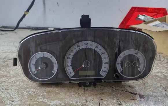KIA Ceed Speedometer (instrument cluster) 940031H090