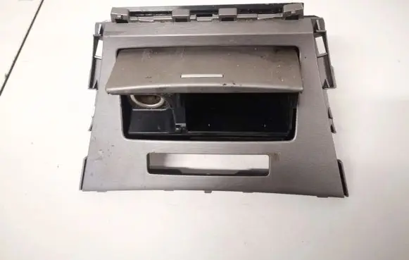 Car ashtray