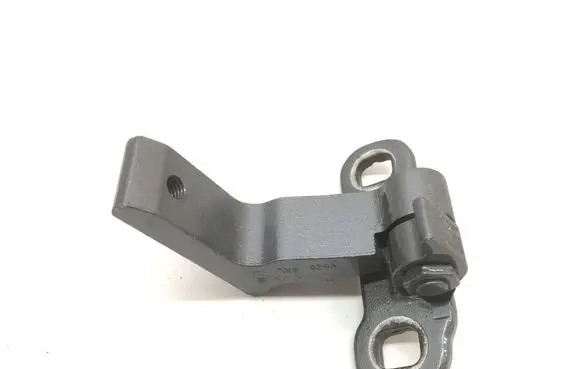 Volvo XC90 Rear door lower hinge 31424590