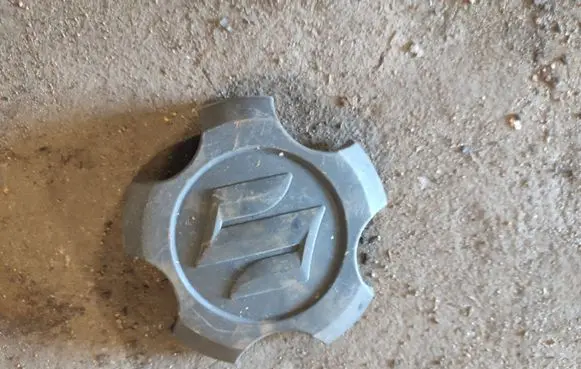Suzuki Grand Vitara II Original wheel cap