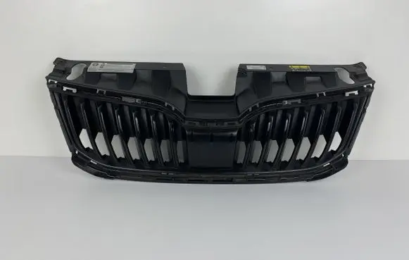 Skoda Octavia Mk3 (5E) Front bumper upper radiator grill 5E0 853