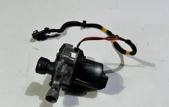 Maserati Quattroporte Secondary air pump 670003500