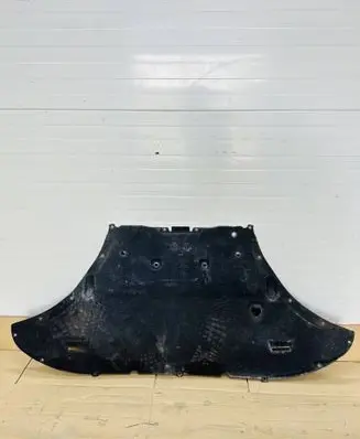 Audi Q7 4M Engine splash shield/under tray 4M0825235A