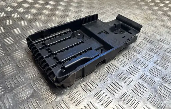 Volvo XC90 Battery tray 31688220 BQ2FA