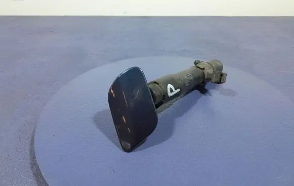 Volkswagen Golf Plus Windshield washer spray nozzle 