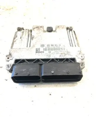 Volkswagen PASSAT B6 Engine control unit/module 03G906021AN 0281013260 03G906021LR